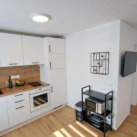 מאלי לוסיניי Apartman Tea מראה חיצוני תמונה
